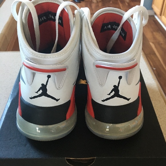 Jordan Mars 270 - Picture 3 of 6